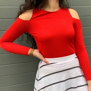 Gorgeous shoulderless top